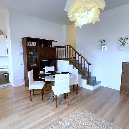 Lovingstresa3 Giardino Del Lägenhet *